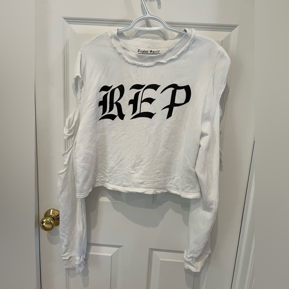 Taylor Swift White REP Distressed Pullover Sweatshirt - LG